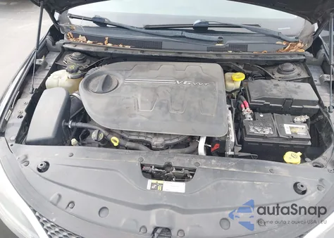 2015 Chrysler 200 C from USA, damaged, VIN 1C3CCCEG5FN593012